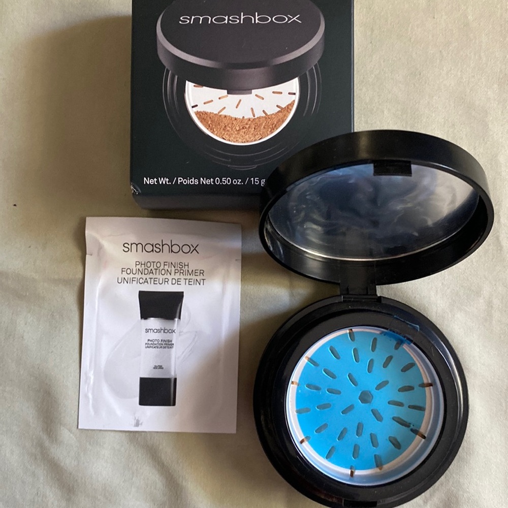 Hydrating face powder